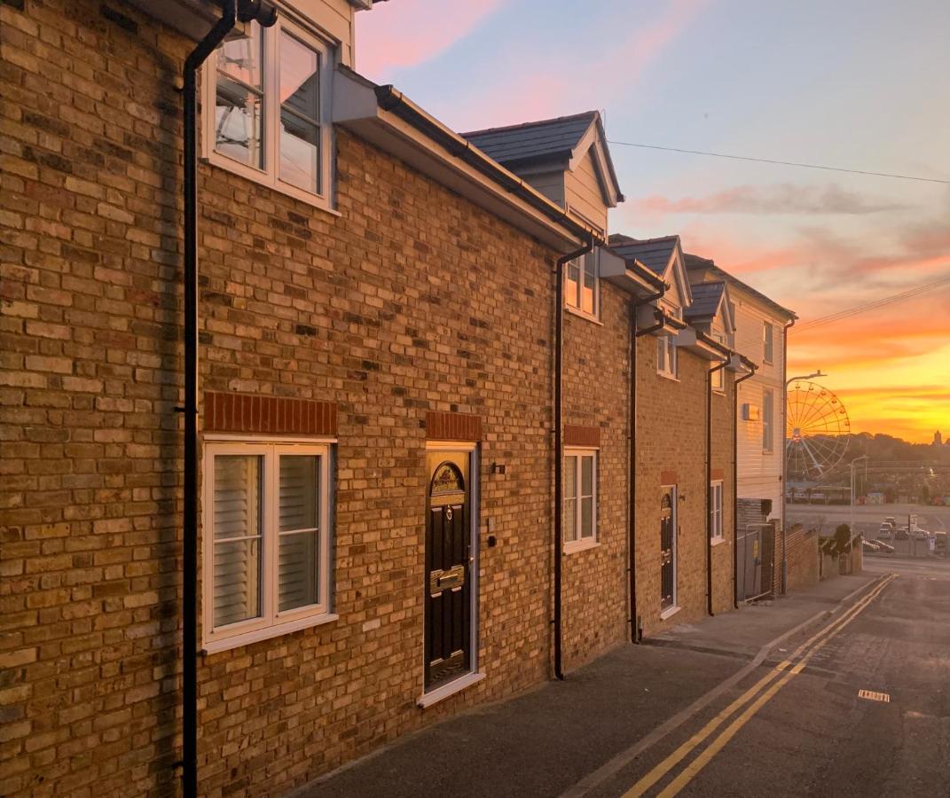 'Little Eaton Margate' Perfectly Located Town House By The Sea, With Free Parking! Villa Exterior photo